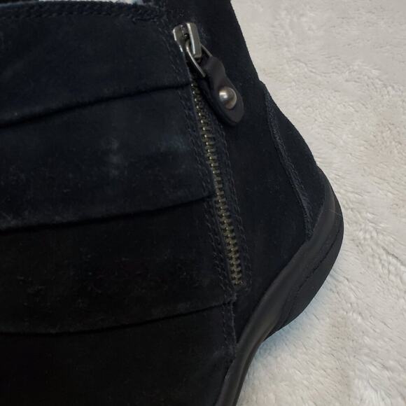 Clarks Black Suede Leather Lagenlook Ruched Goth Zip Ankle Boots Shoes 6W 6 Wide - Picture 7 of 10